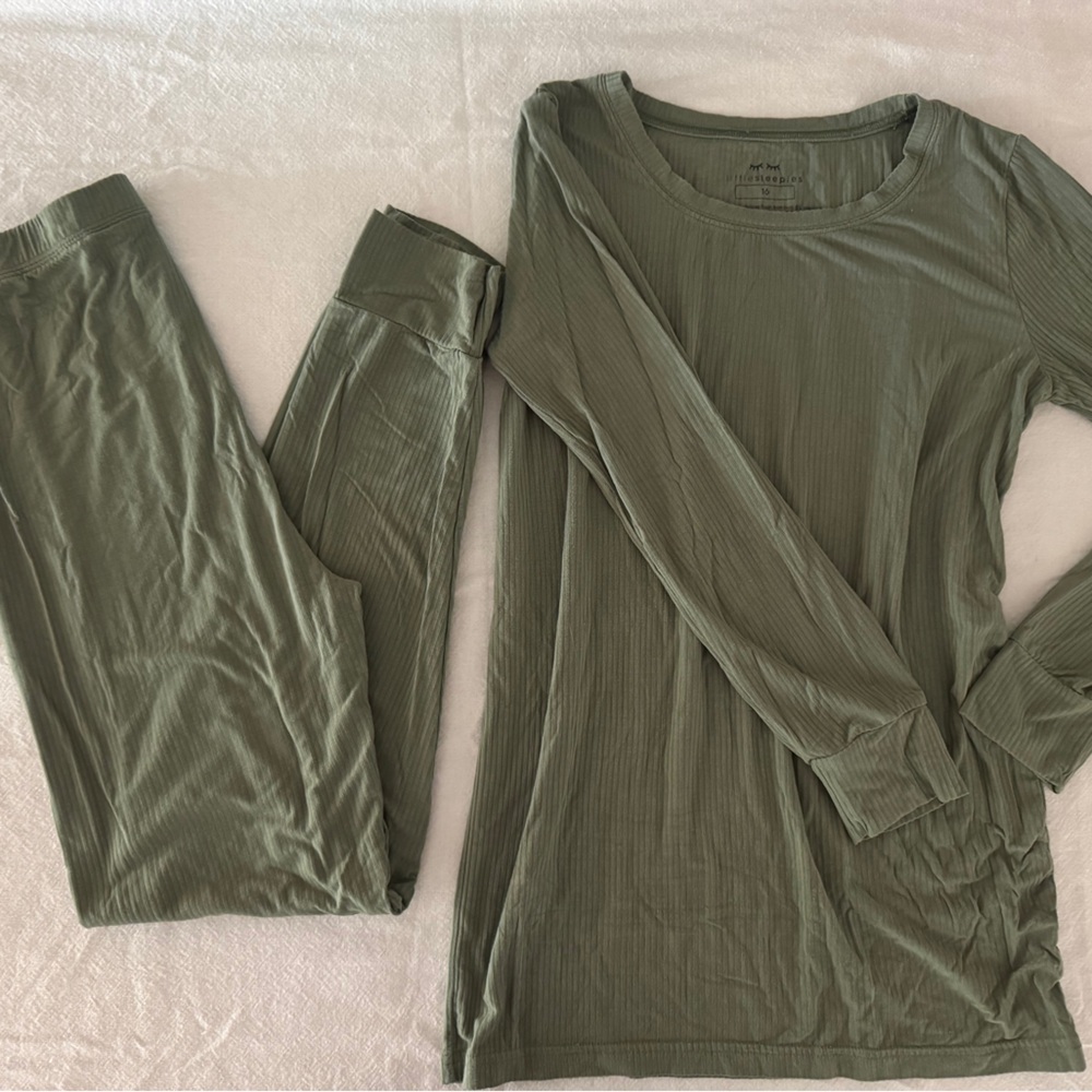 Little Sleepies Green Kids Pajama Set